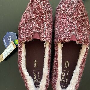 TOMS Women's Burgundy Sweater Knit Slip-On Shoes/Slippers